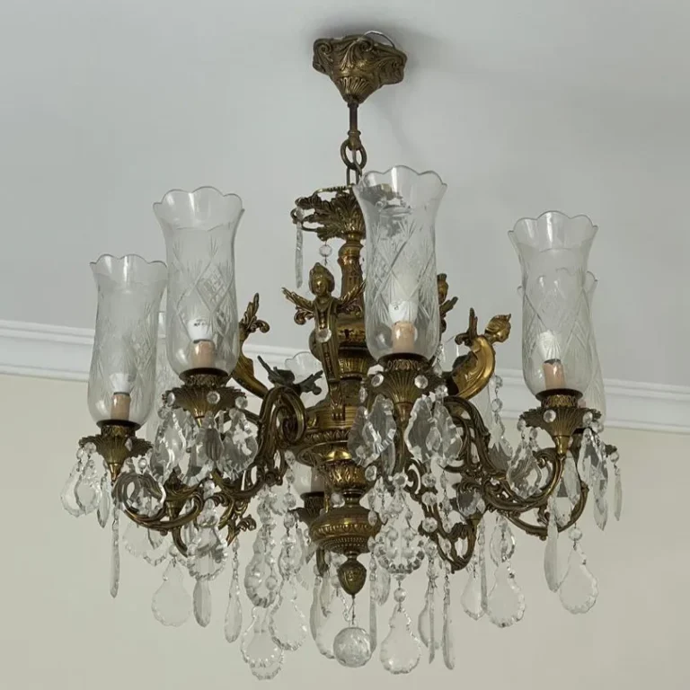 خریدار انواع لوستر قدیمی و جدید