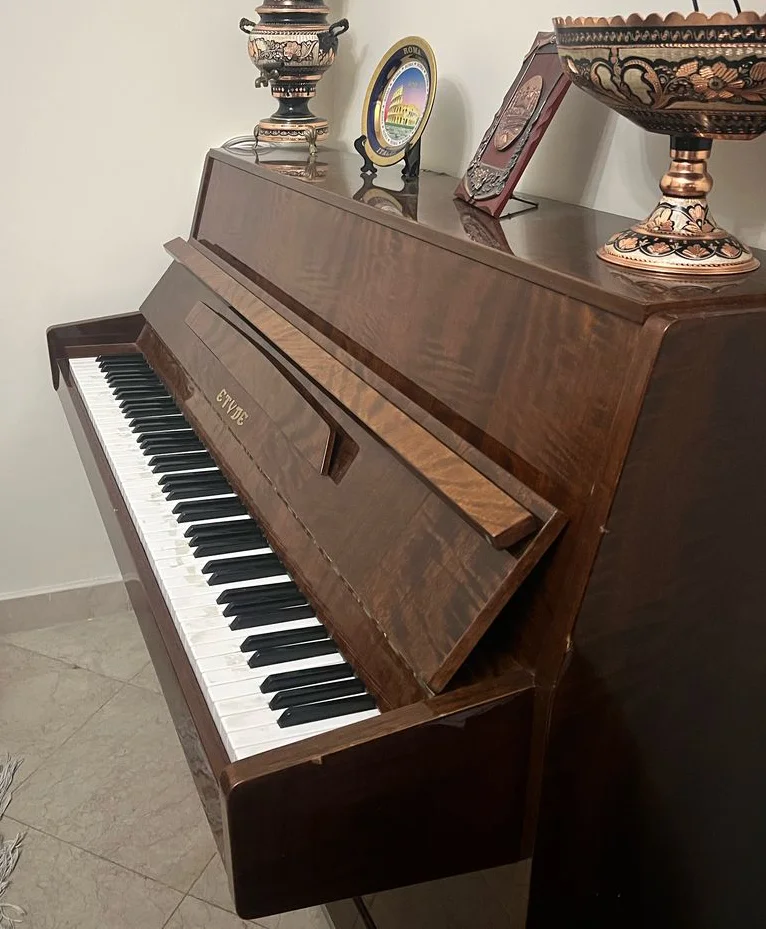 خریدار لوازم کار کرده و دست دوم